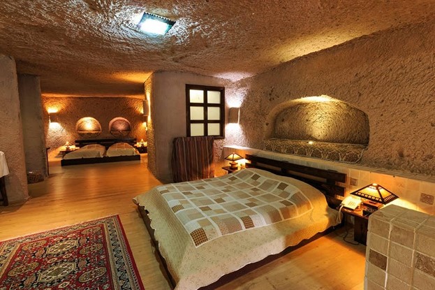 هتل صخره‌ای لاله کندوان تبریز