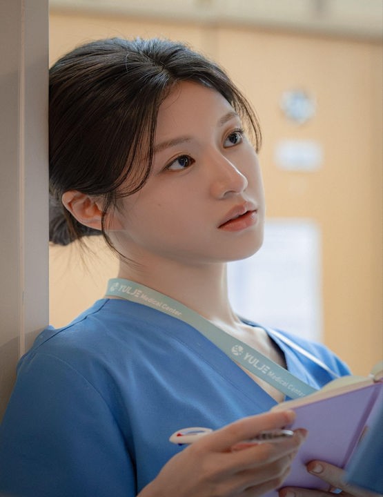 دانلود سریال کره ای Resident Playbook