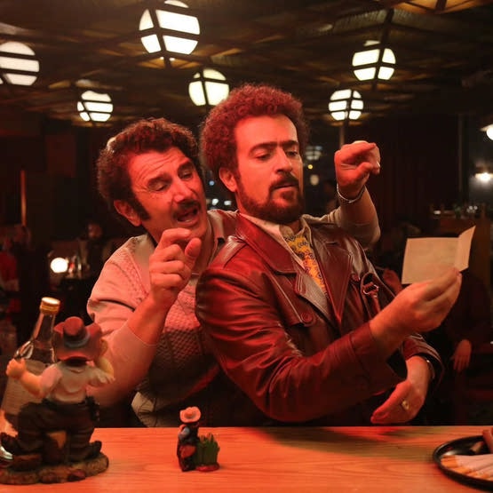 دانلود کامل فیلم کوکتل مولوتف