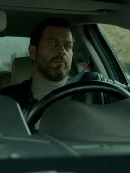 دانلود رایگان سریال غریبه