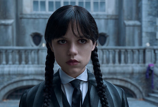 پخش فصل 2 ونزدی